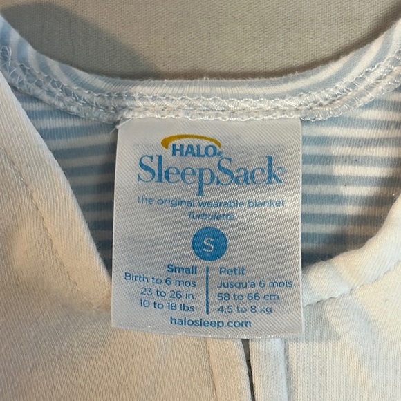 Halo Gray and White Sleep Sack with Soft Animal Design - Picture 2 of 3